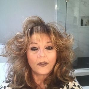 Meet your Posher, Phyl-ann